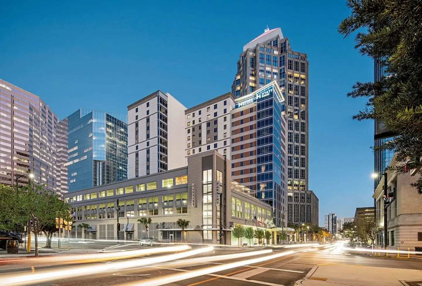 Hyatt Place Tampa Downtown EXTERIOR