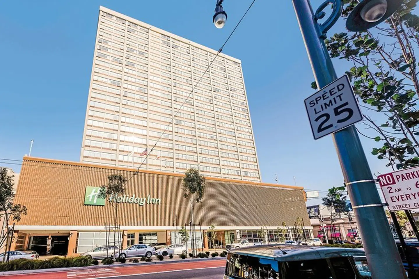 Holiday Inn Golden Gateway, an IHG Hotel EXTERIOR