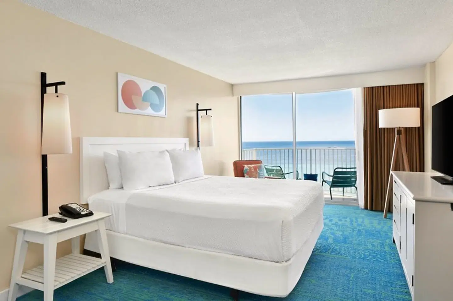 The Twin Fin ROOM_EXAMPLE