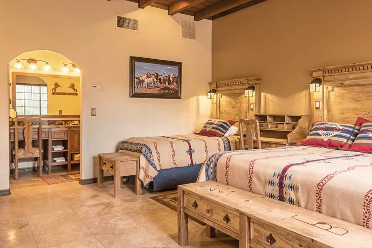 White Stallion Ranch ROOM_EXAMPLE