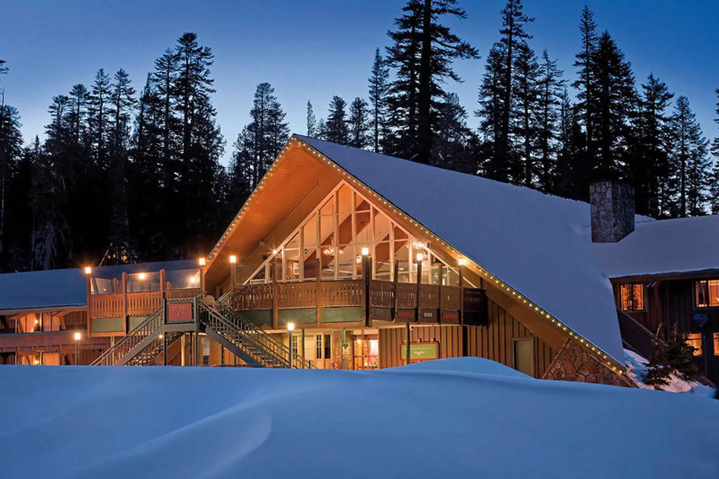 Mammoth Mountain Inn EXTERIOR
