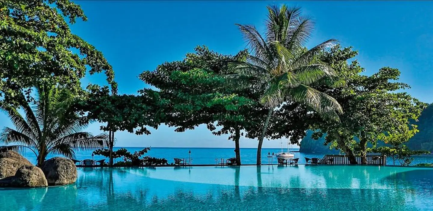 Tahiti Pearl Beach Resort & Spa OUTDOOR_POOL