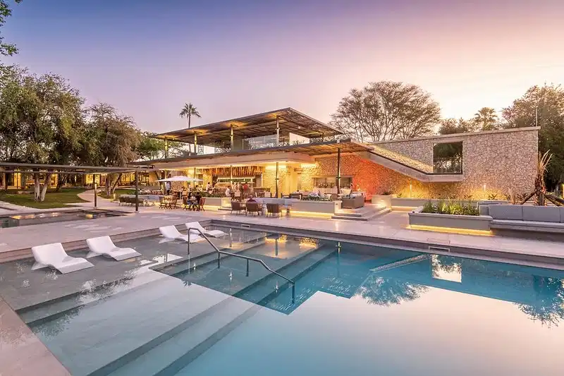 Mokuti Etosha Lodge – Hotelfoto