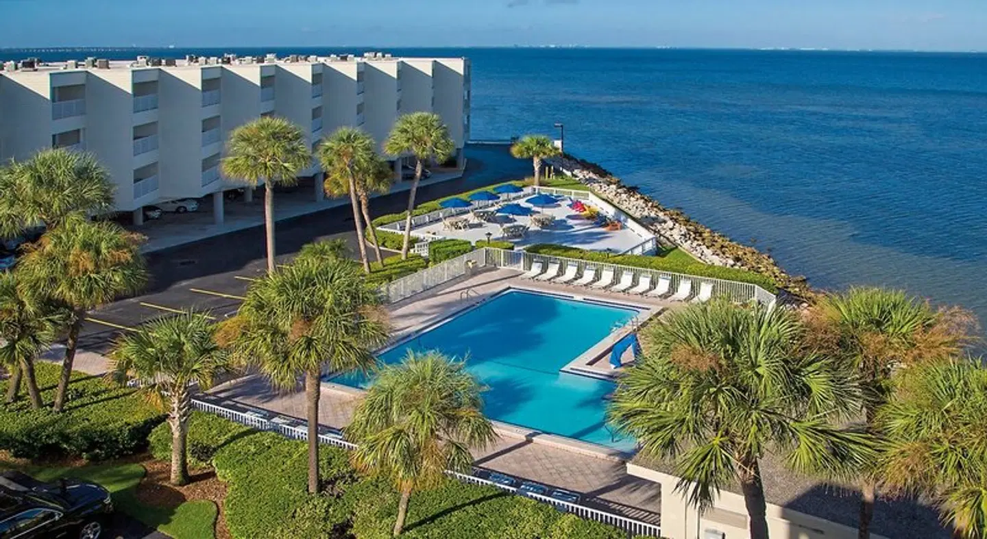 Sailport Waterfront Suites OUTDOOR_POOL