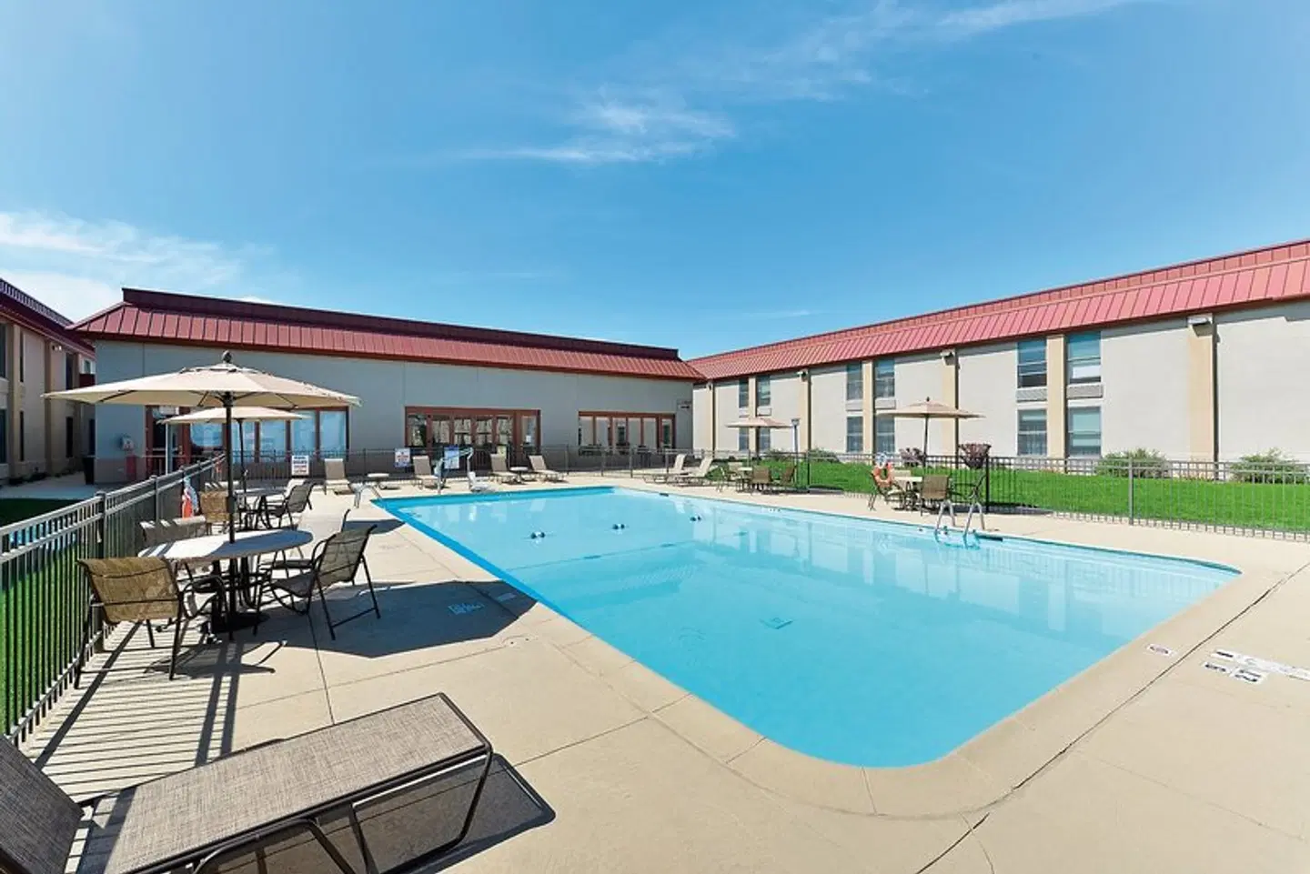 Holiday Inn Cody OUTDOOR_POOL