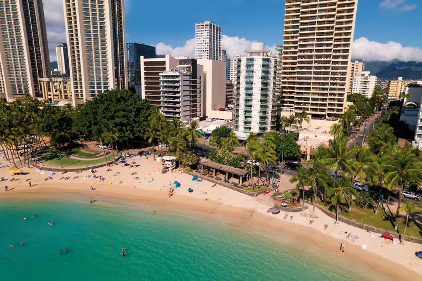 Aston Waikiki Circle Hotel EXTERIOR