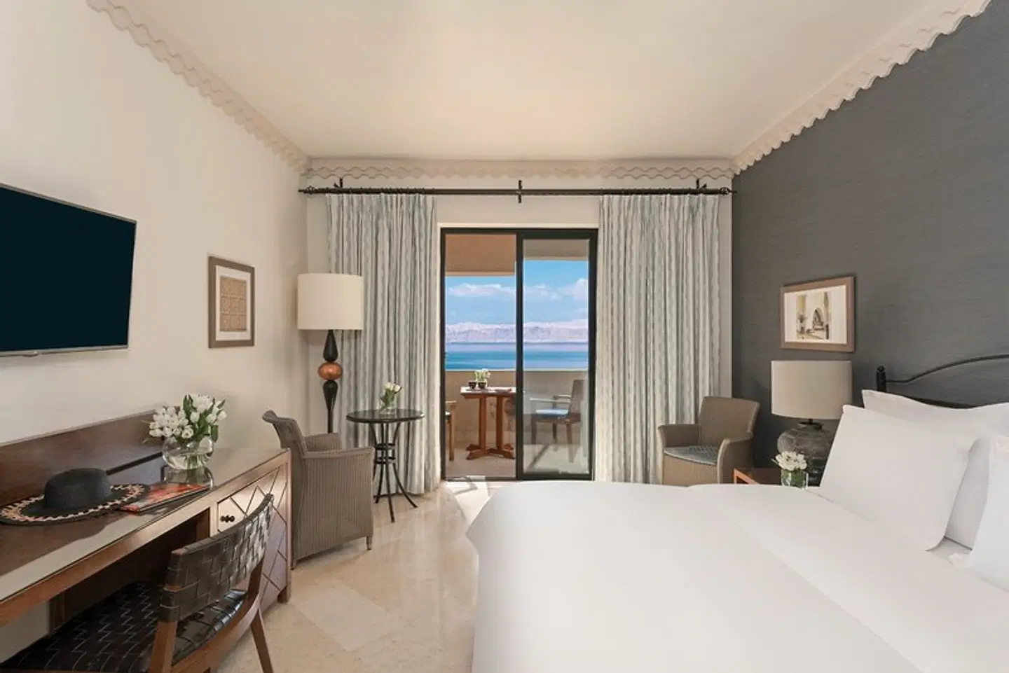 Mövenpick Resort & Spa Dead Sea ROOM_EXAMPLE