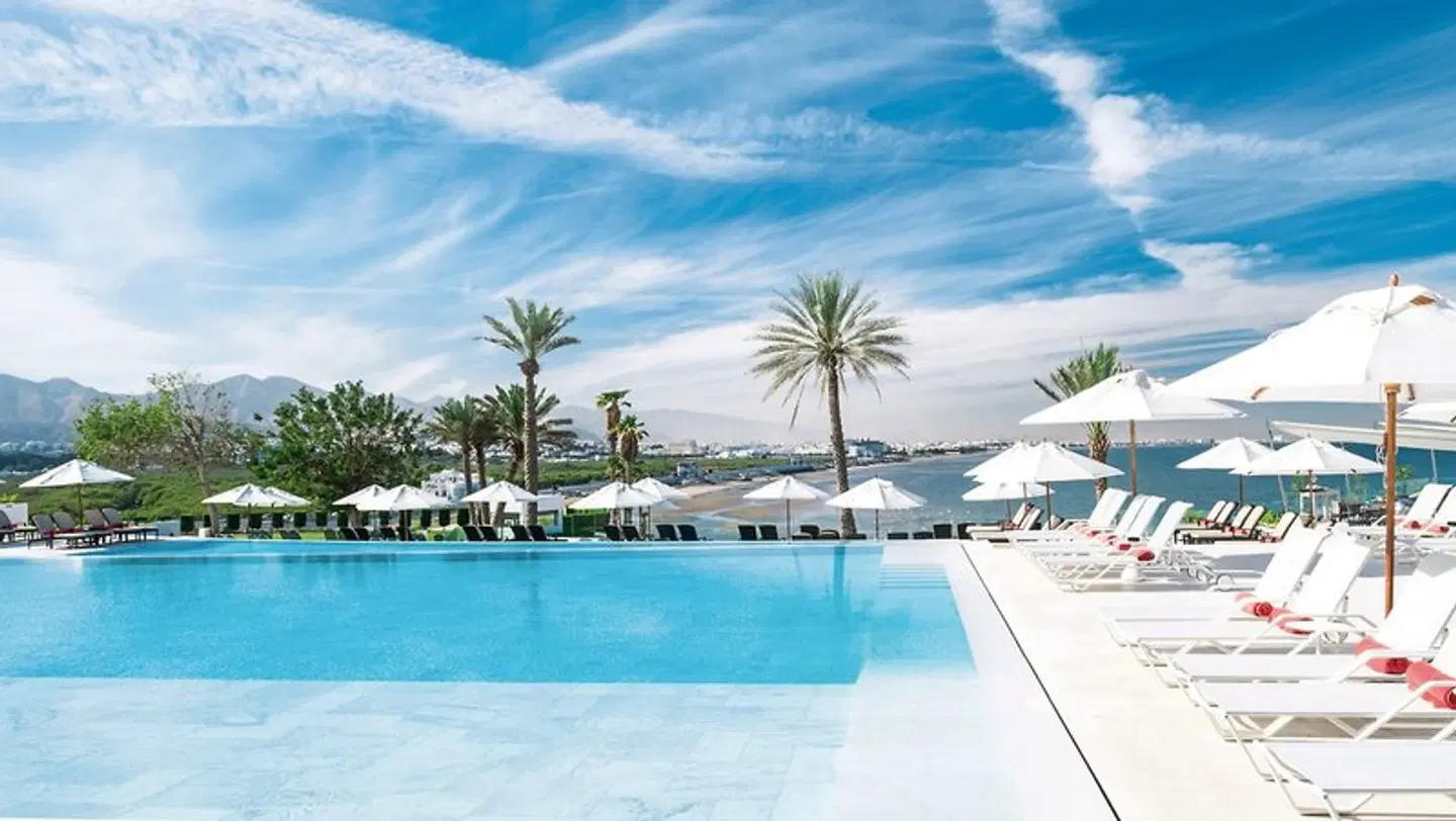 Crowne Plaza Muscat OUTDOOR_POOL