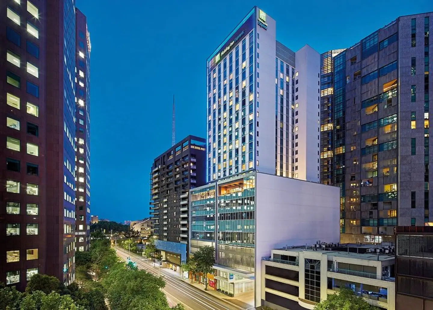 Holiday Inn Express Melbourne Southbank EXTERIOR