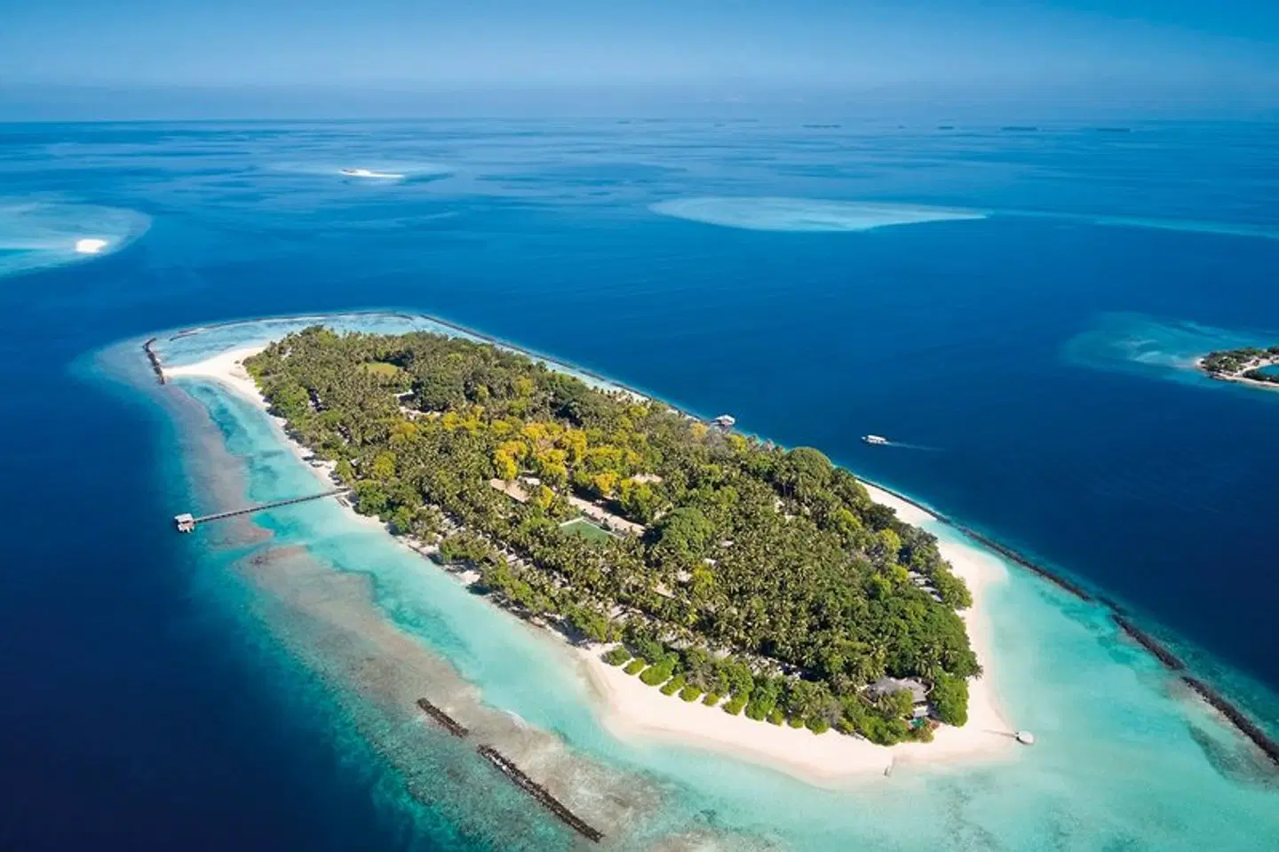Royal Island Resort & Spa LANDSCAPE
