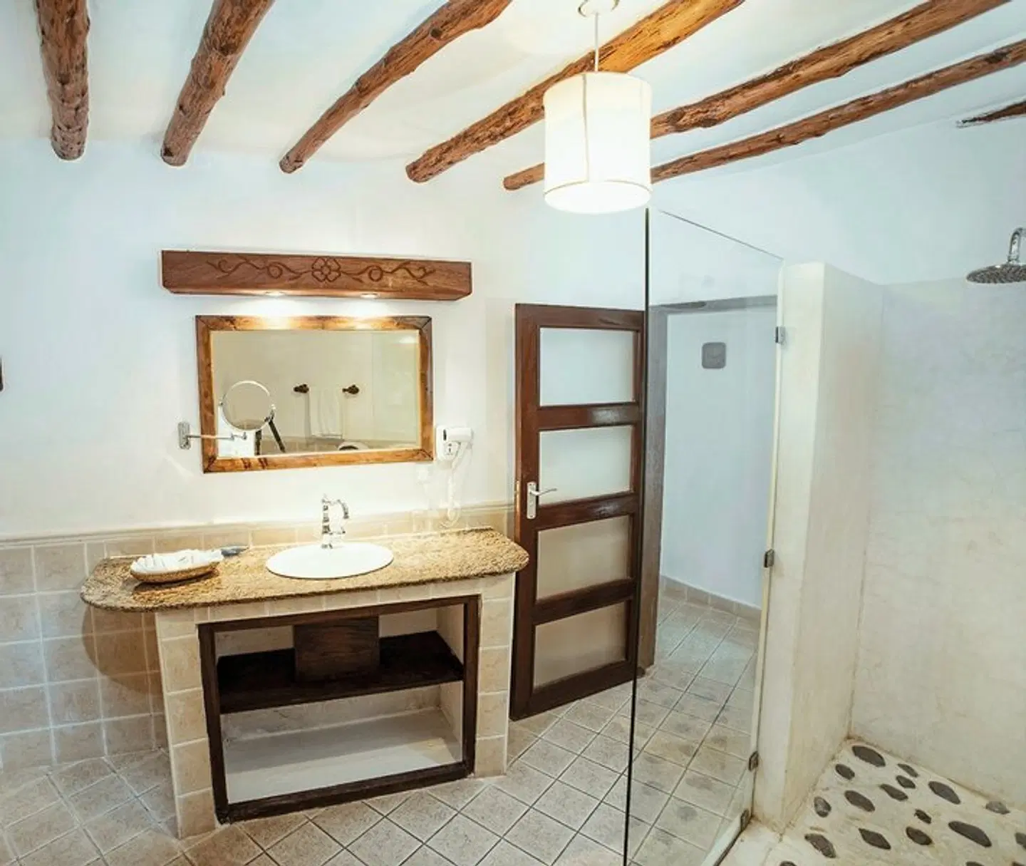Temple Point Resort Badezimmer