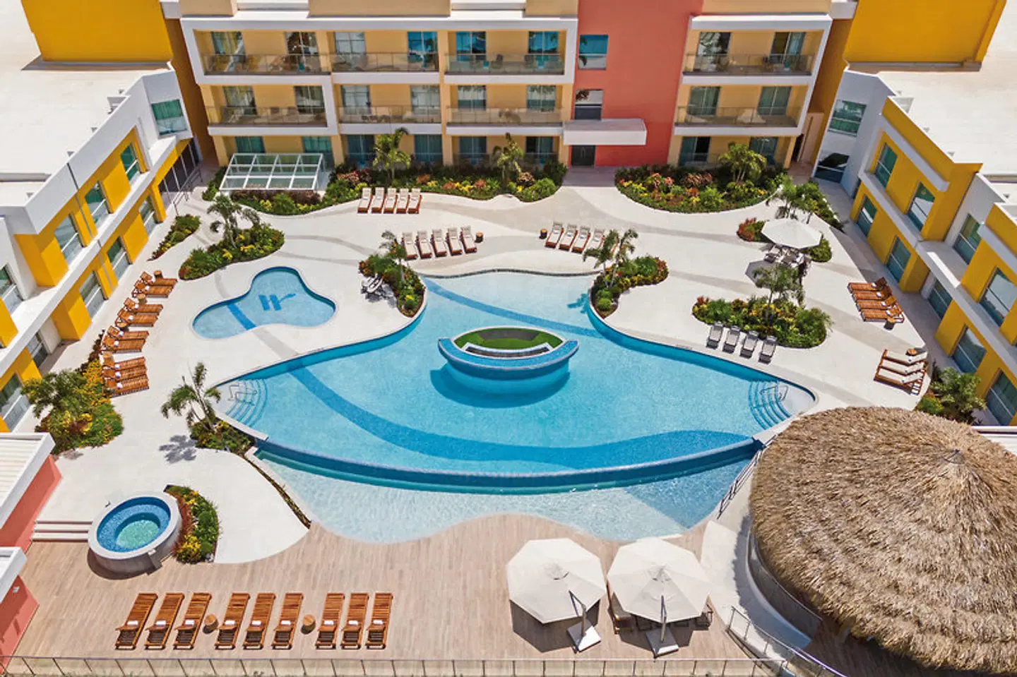Courtyard by Marriott Curaçao OUTDOOR_POOL