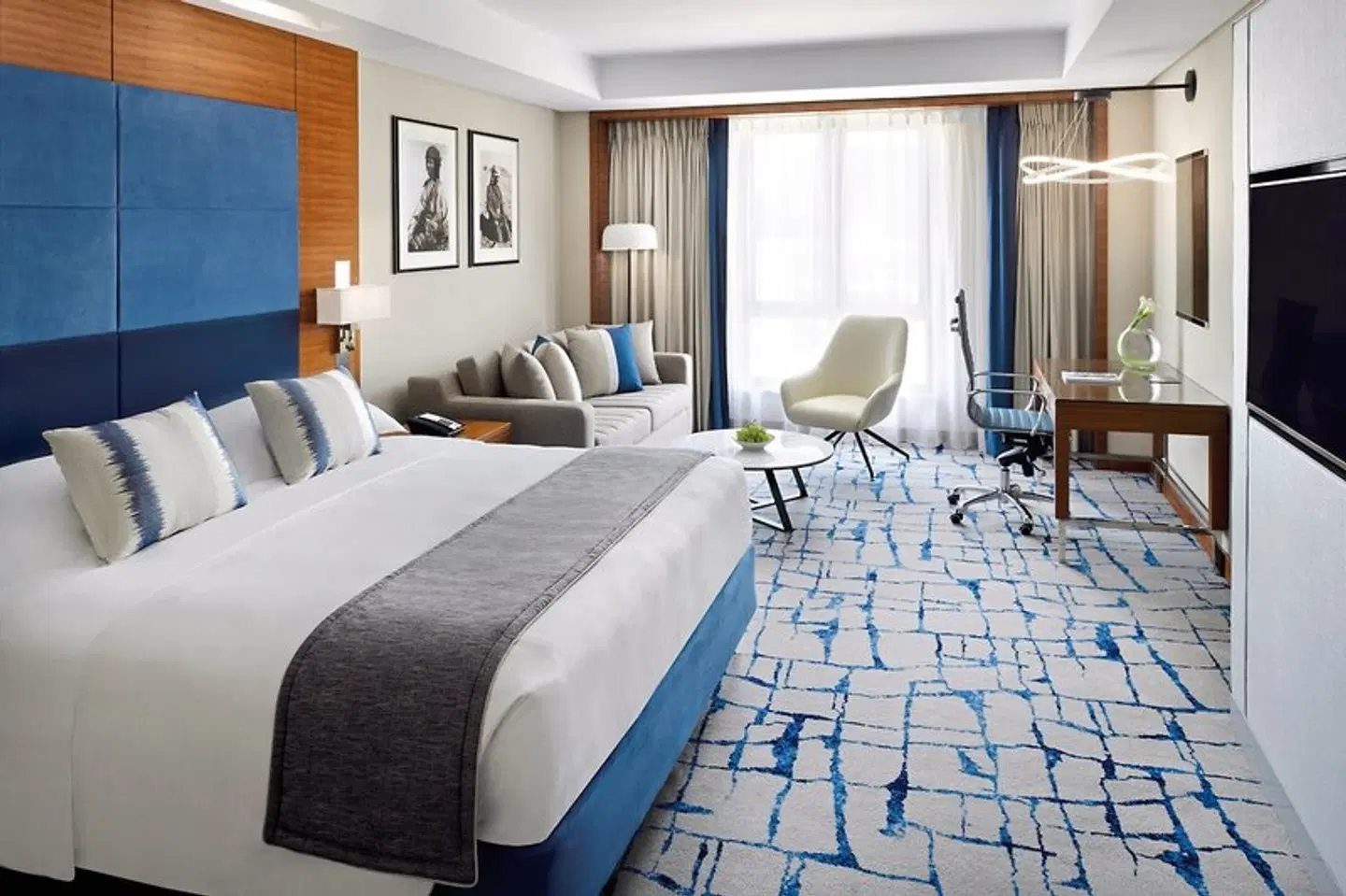 Mövenpick Hotel & Apartments Bur Dubai ROOM_EXAMPLE