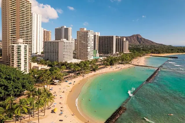 Aston Waikiki Circle Hotel EXTERIOR