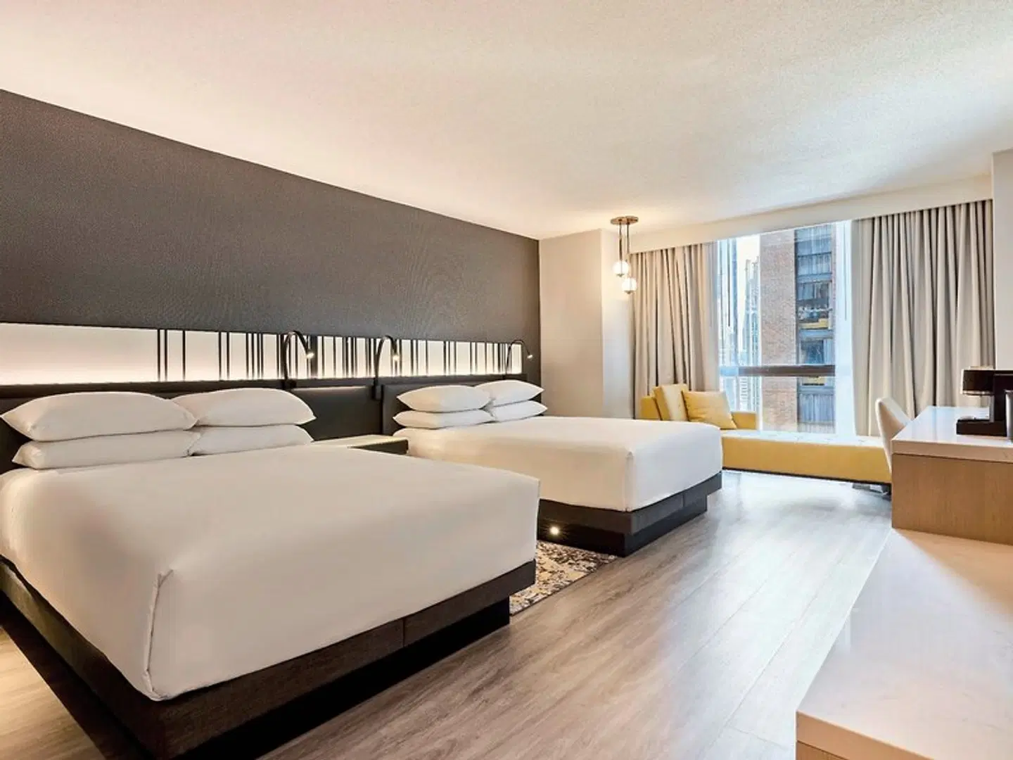 Hyatt Regency Chicago ROOM_EXAMPLE