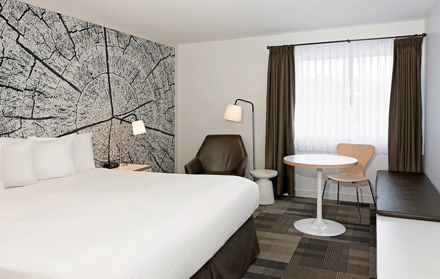 Coast Canmore Hotel ROOM_EXAMPLE
