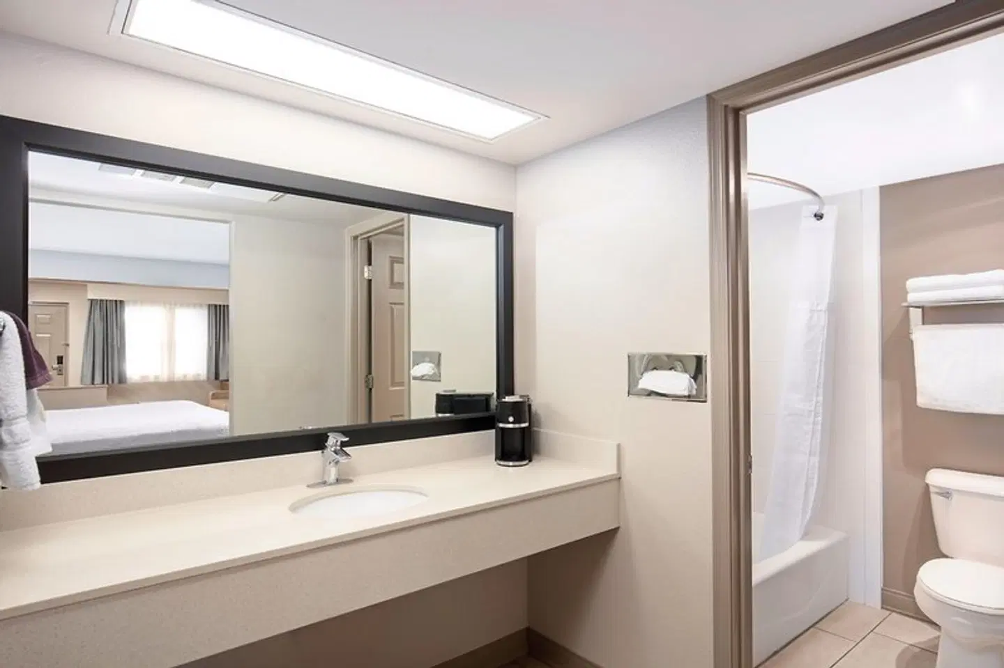 Best Western Plus King's Inn & Suites Badezimmer