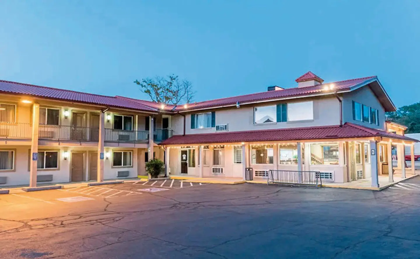 Hotel Moab Downtown EXTERIOR