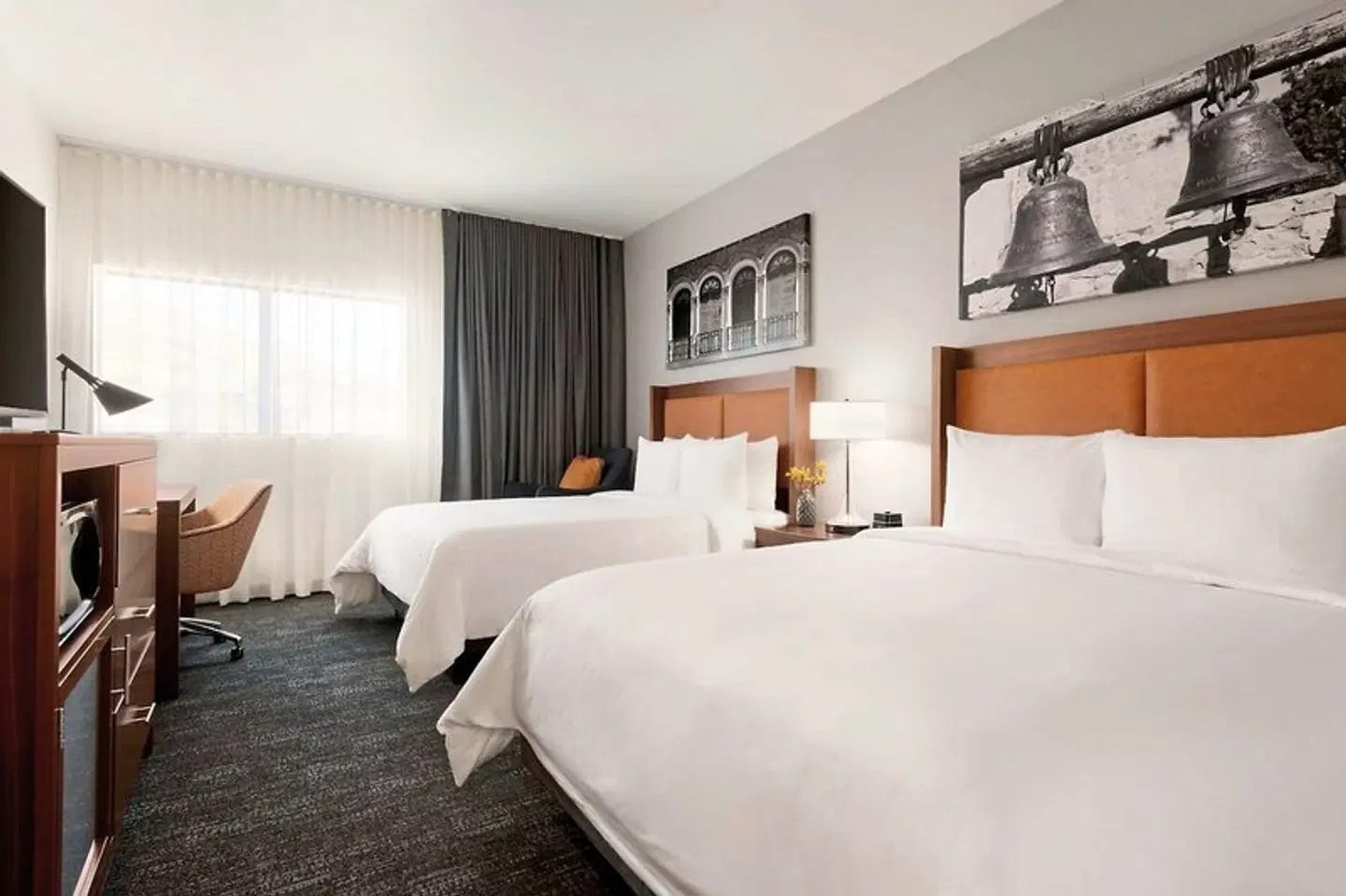 La Quinta Inn & Suites by Wyndham San Luis Obispo Downtown ROOM_EXAMPLE