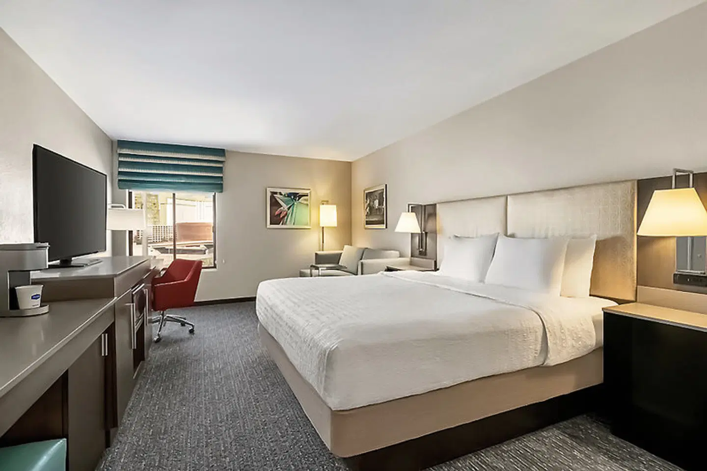 Hampton Inn Tropicana ROOM_EXAMPLE
