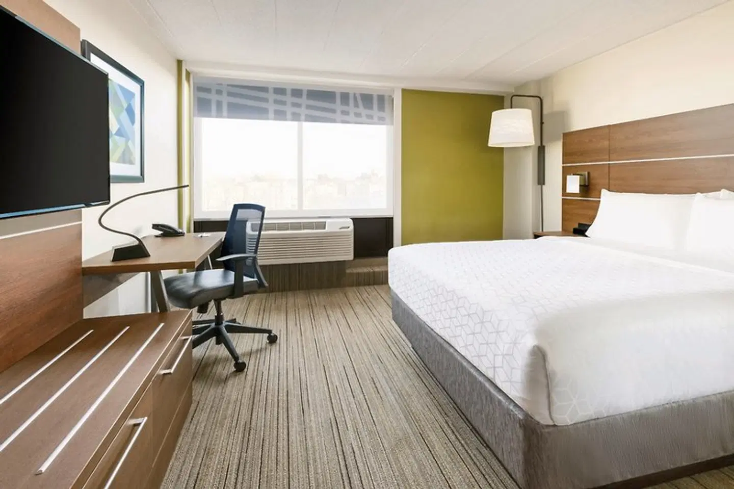 Holiday Inn Express & Suites Boston - Cambridge ROOM_EXAMPLE