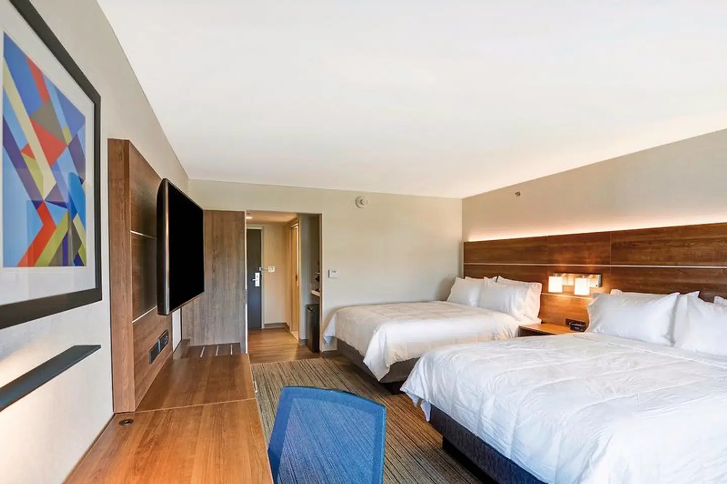 Holiday Inn Express & Suites Boston - Cambridge ROOM_EXAMPLE