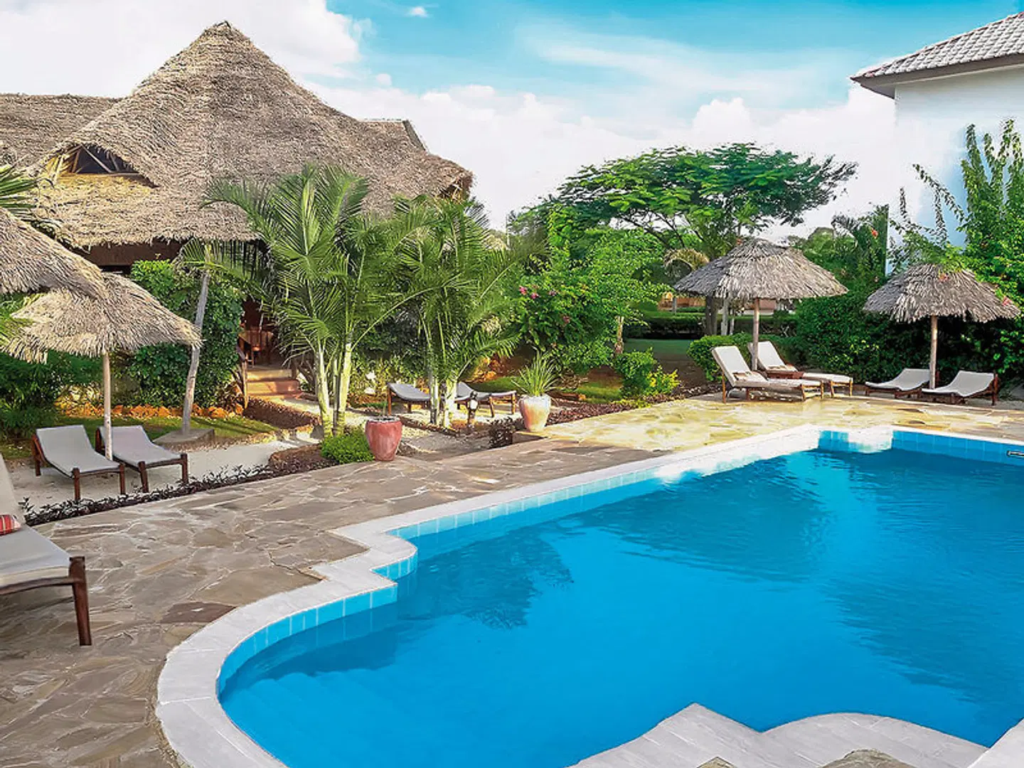 AHG Hisia Nungwi Experience OUTDOOR_POOL