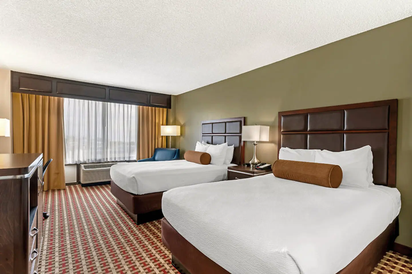 Best Western Plus Grosvenor Airport Hotel ROOM_EXAMPLE