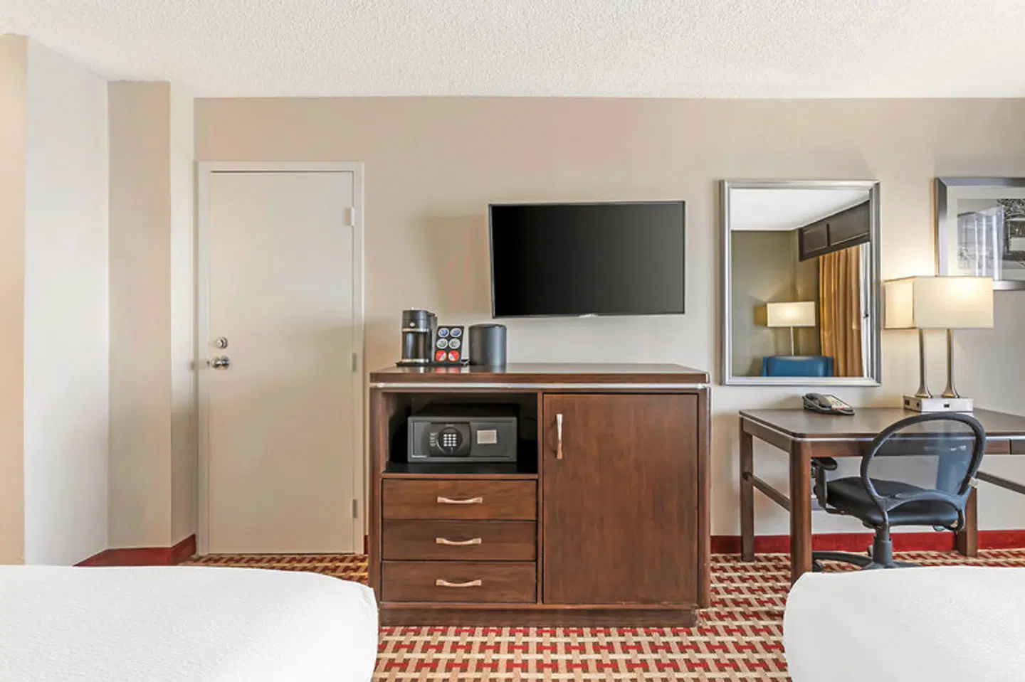 Best Western Plus Grosvenor Airport Hotel ROOM_EXAMPLE