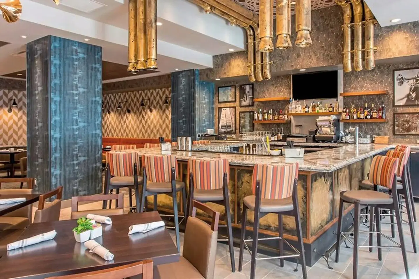 Cambria Hotel Philadelphia Downtown Center City Bar