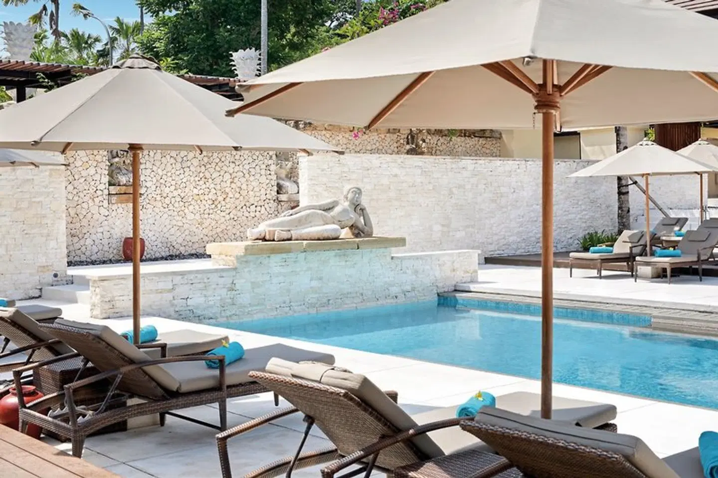 Novotel Bali Benoa OUTDOOR_POOL