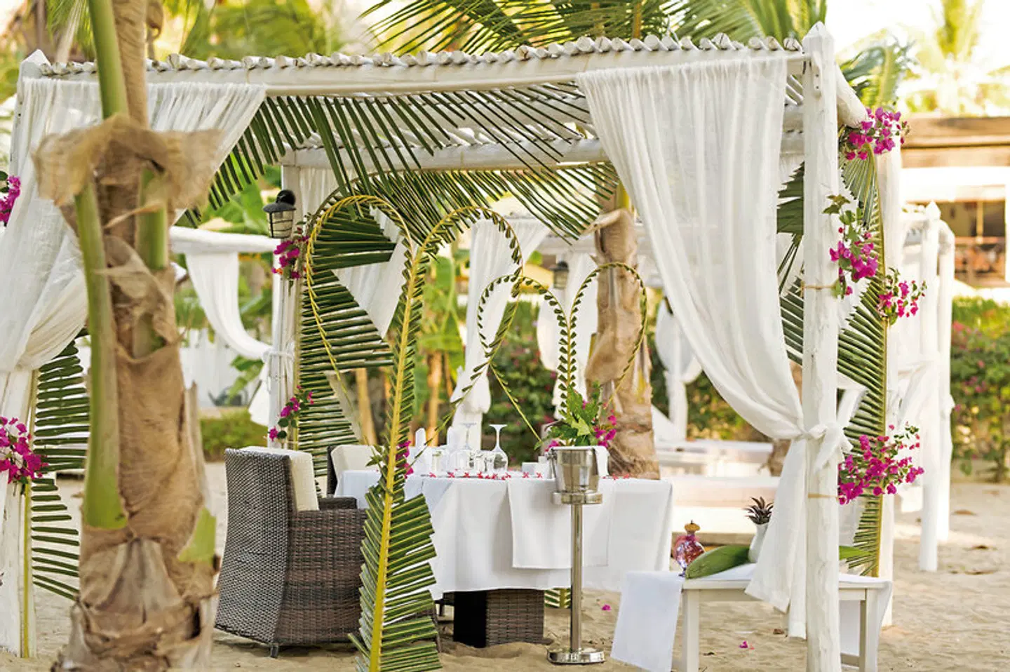 Royal Beach Hotel & Spa Garten