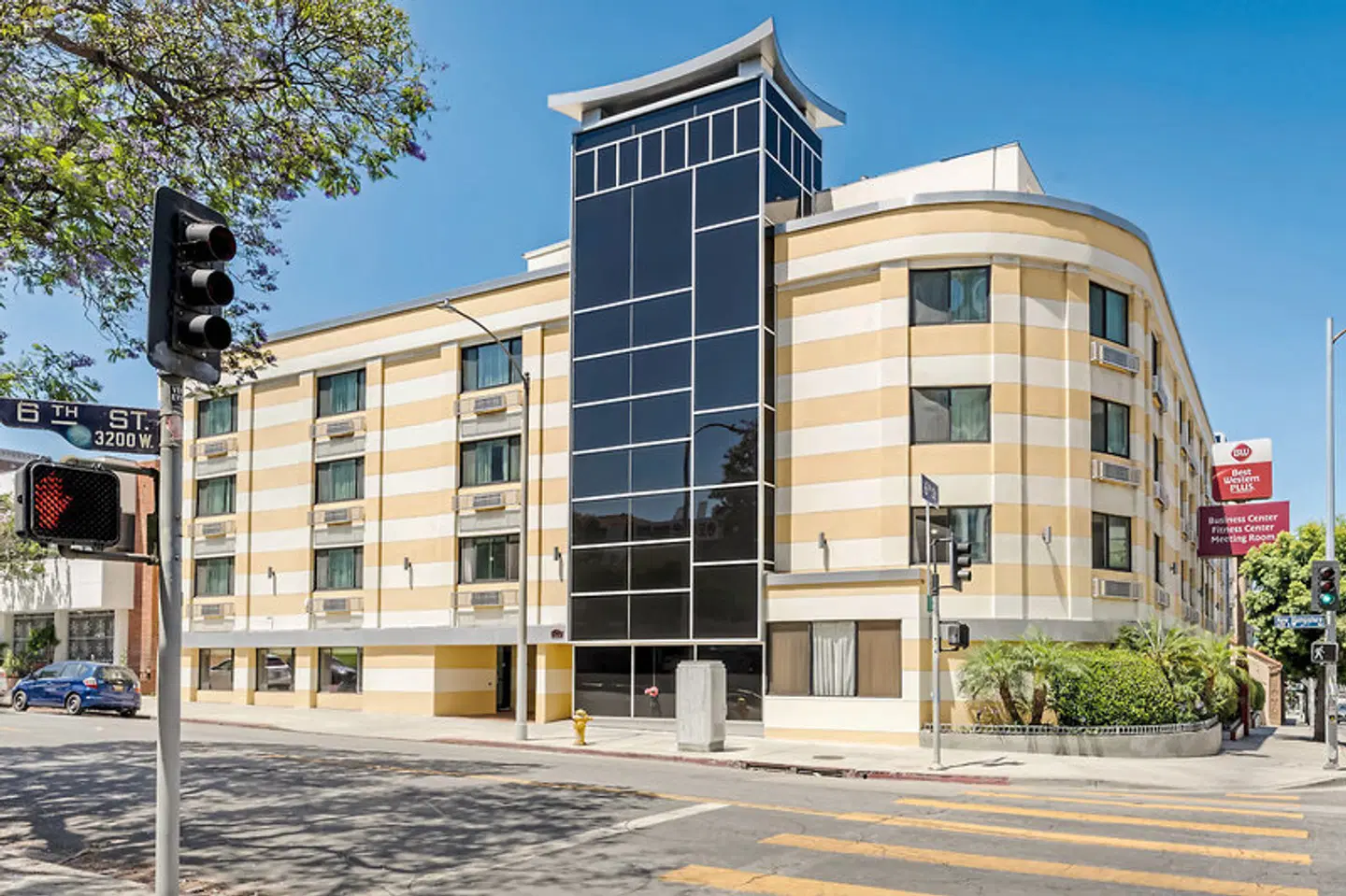Best Western Plus LA Mid-Town Hotel EXTERIOR