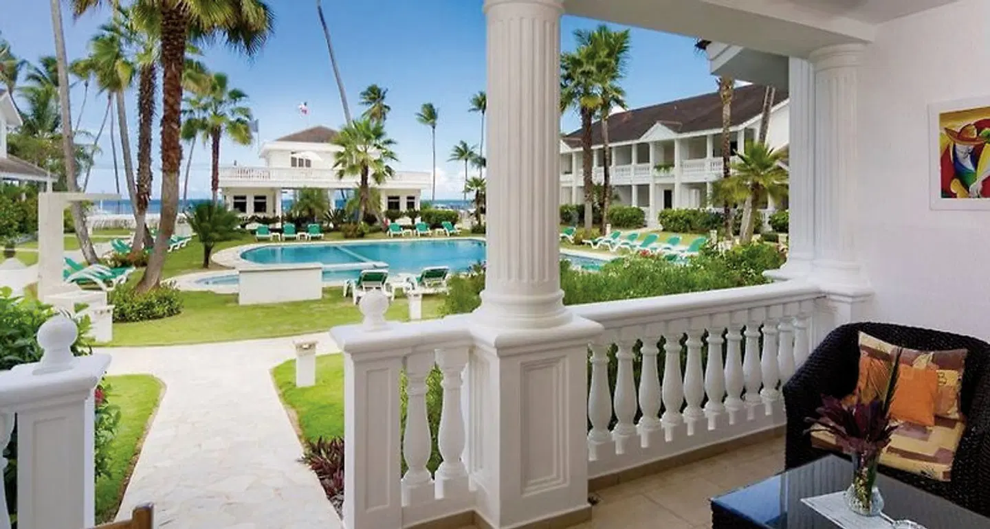 Albachiara Beachfront Hotel Garten