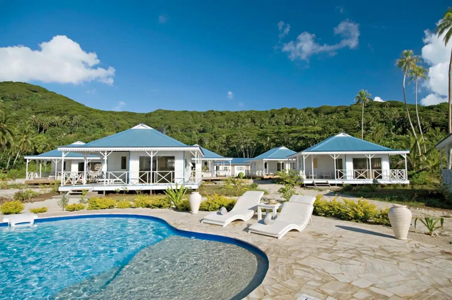 Opoa Beach Hotel Pool