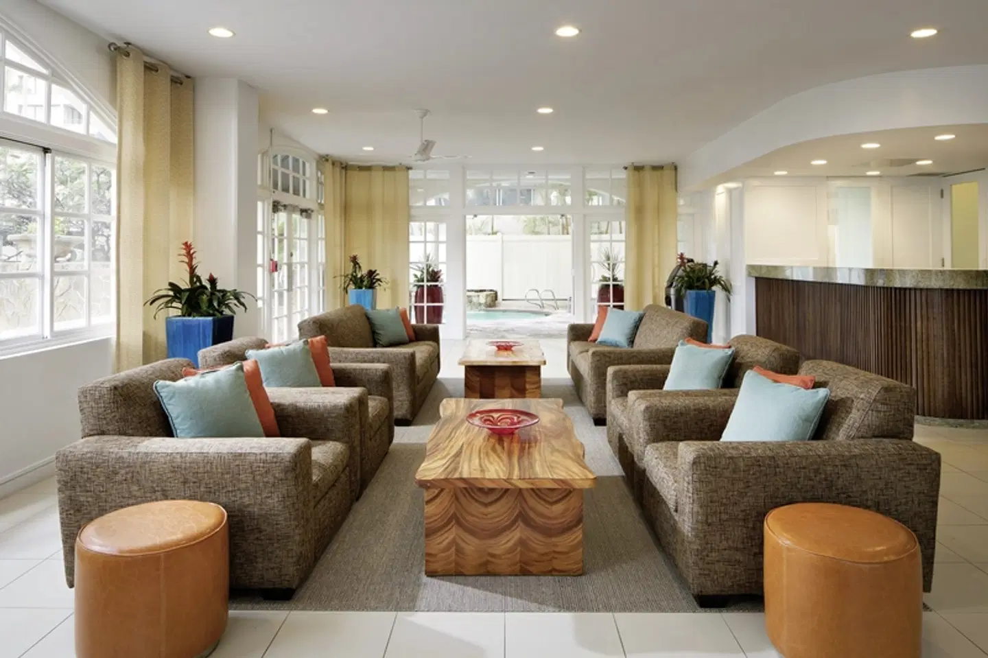 Coconut Waikiki Hotel LOUNGE_LOBBY