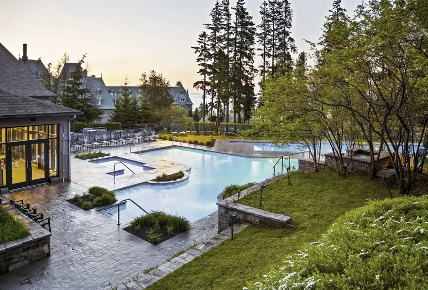 Fairmont Le Manoir Richelieu Pool
