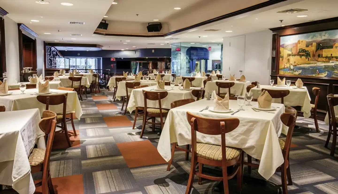 Best Western Ville Marie Hotel & Suites Restaurant