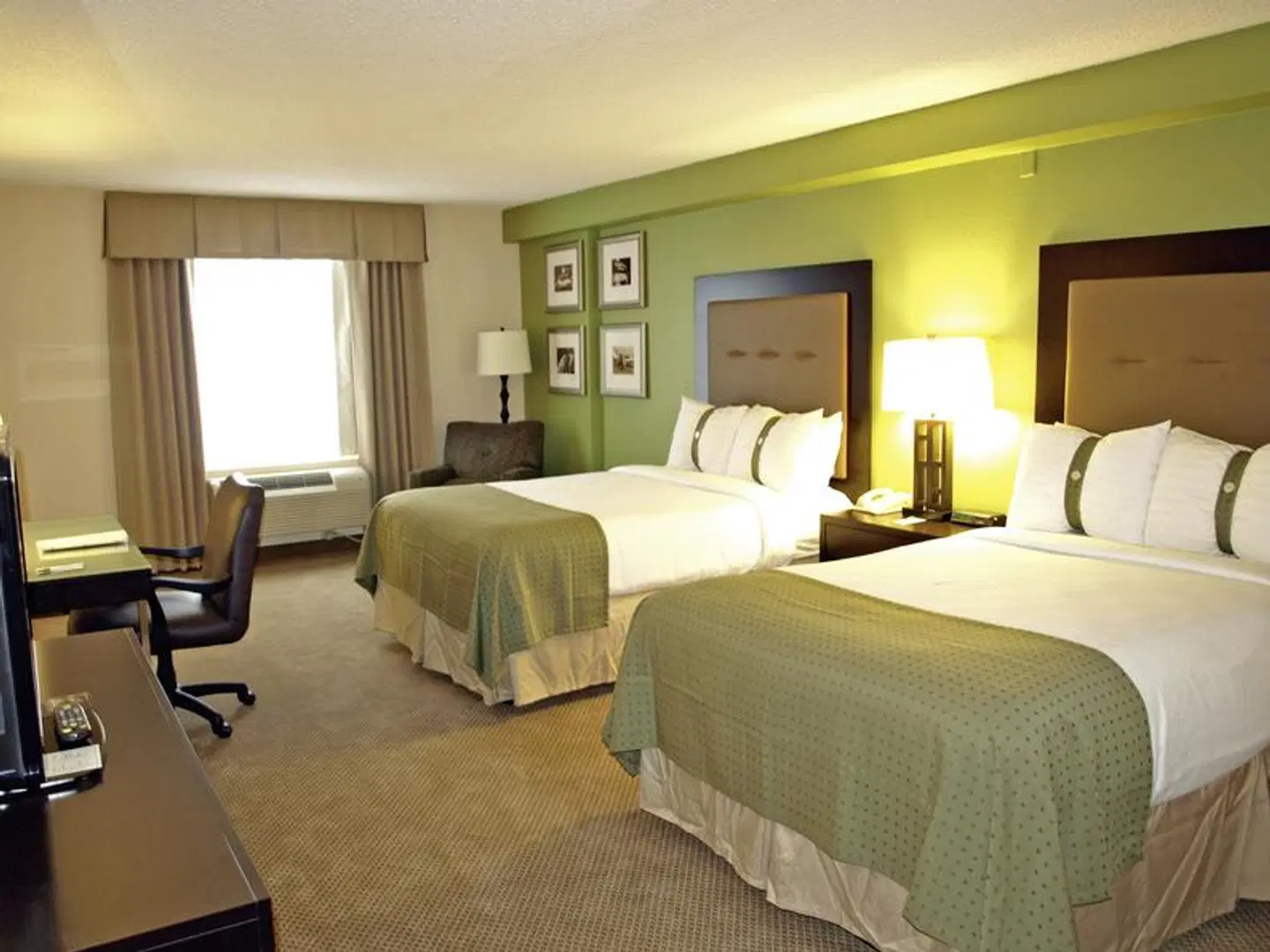 Courtyard by Marriott Across from Universal Orlando ROOM_EXAMPLE
