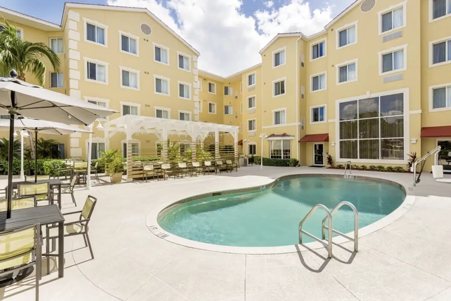 Homewood Suites Bonita Springs Pool