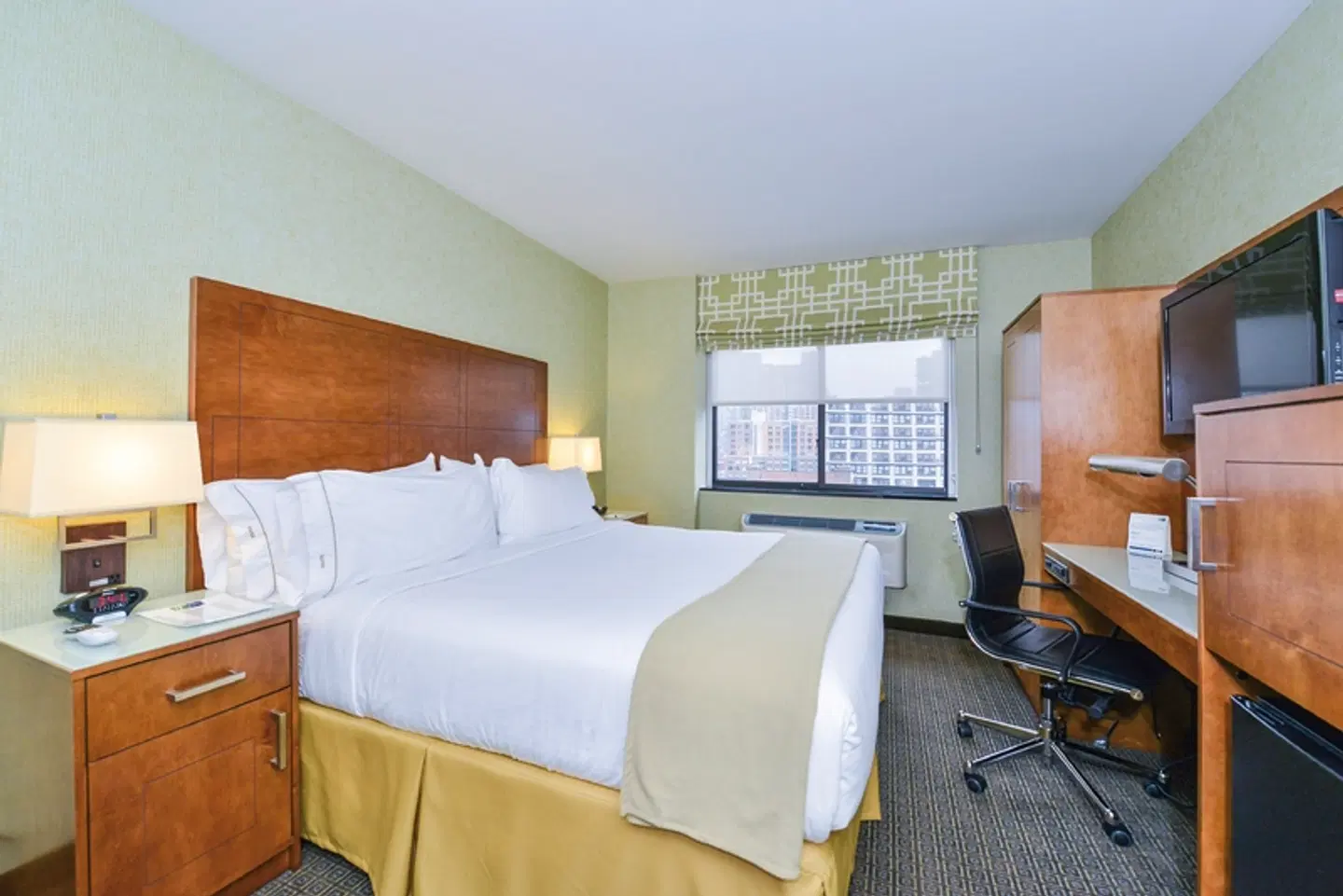 Holiday Inn Express Manhattan Midtown West ROOM_EXAMPLE