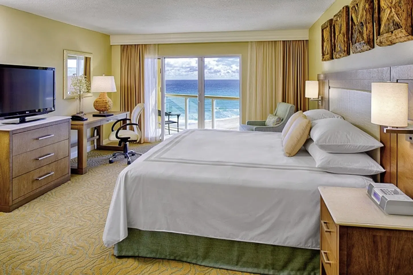 Marriott Fort Lauderdale Pompano Beach Oceanfront ROOM_EXAMPLE