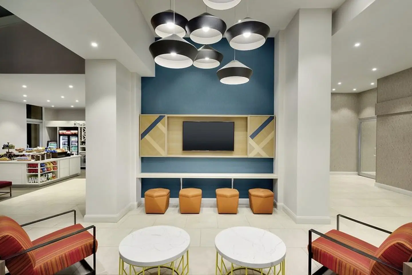 Hilton Garden Inn New York Times Square South Bar