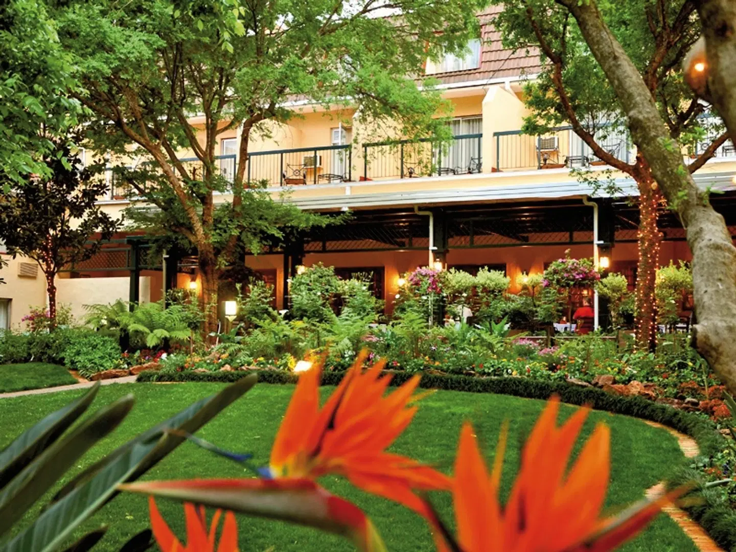 Protea Hotel Balalaika Sandton Garten