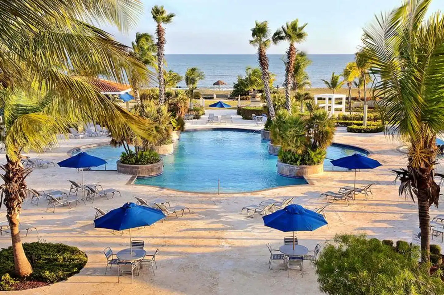 Hilton Ponce Golf & Casino Resort Aussenansicht