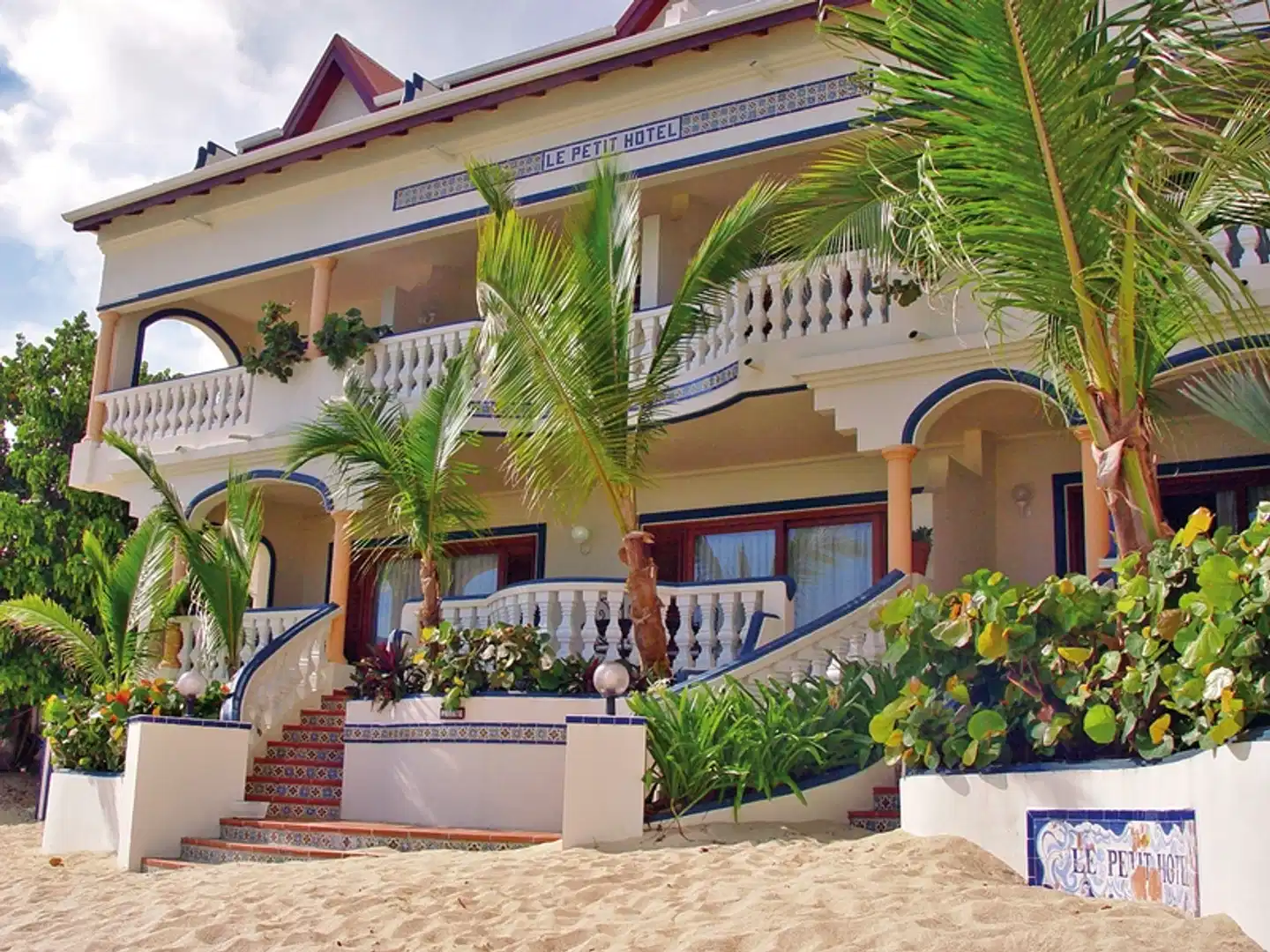 Le Petit Hotel Aussenansicht