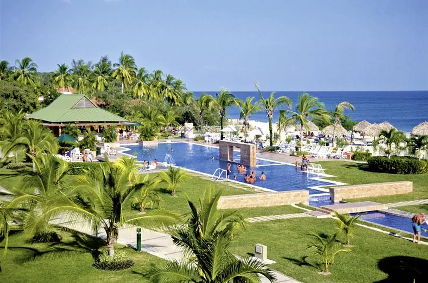 Grand Decameron Panama, A Trademark All-Inclusive Resort OUTDOOR_POOL