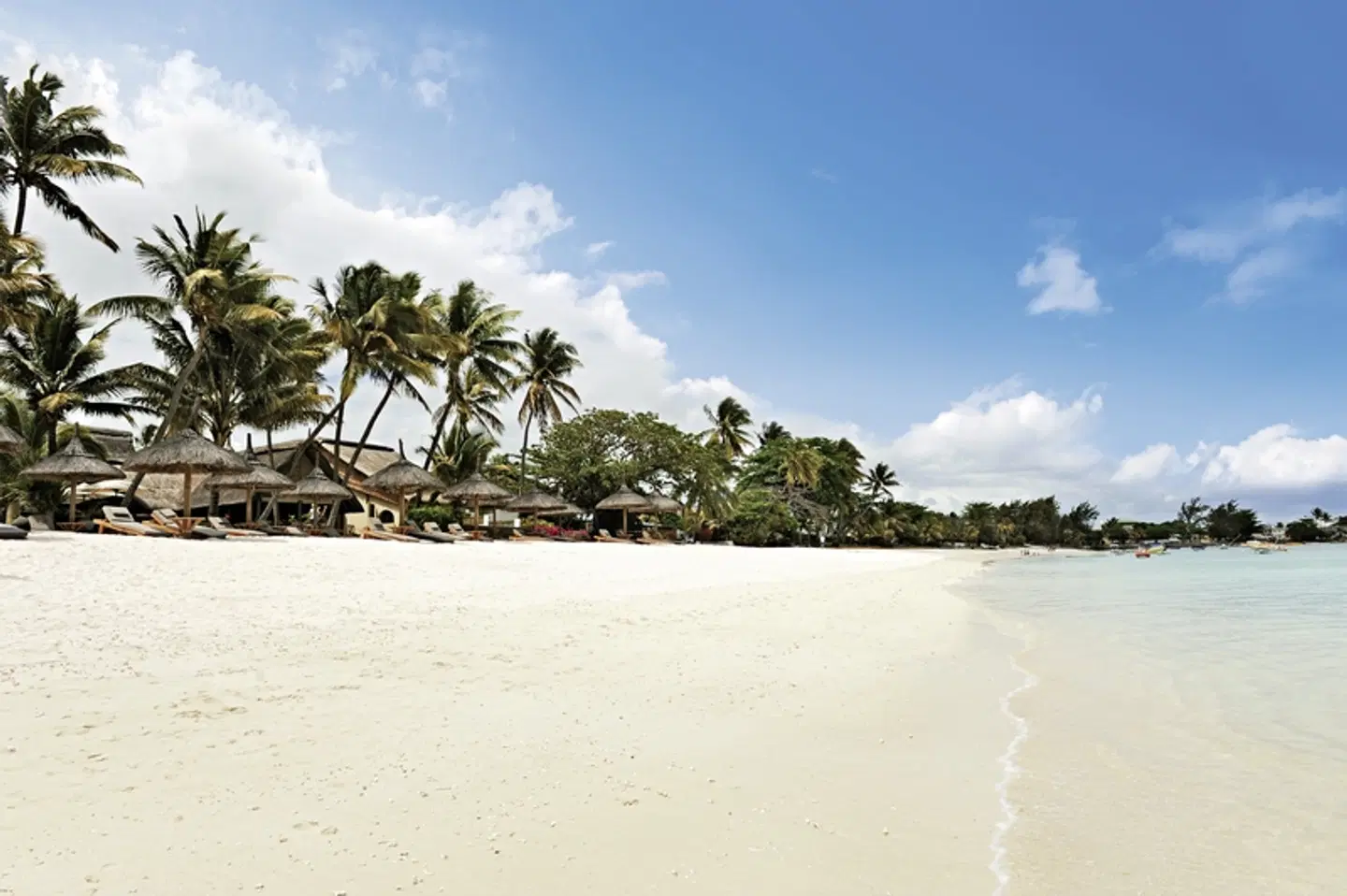 Constance Sakoa Boutik Mauritius Strand