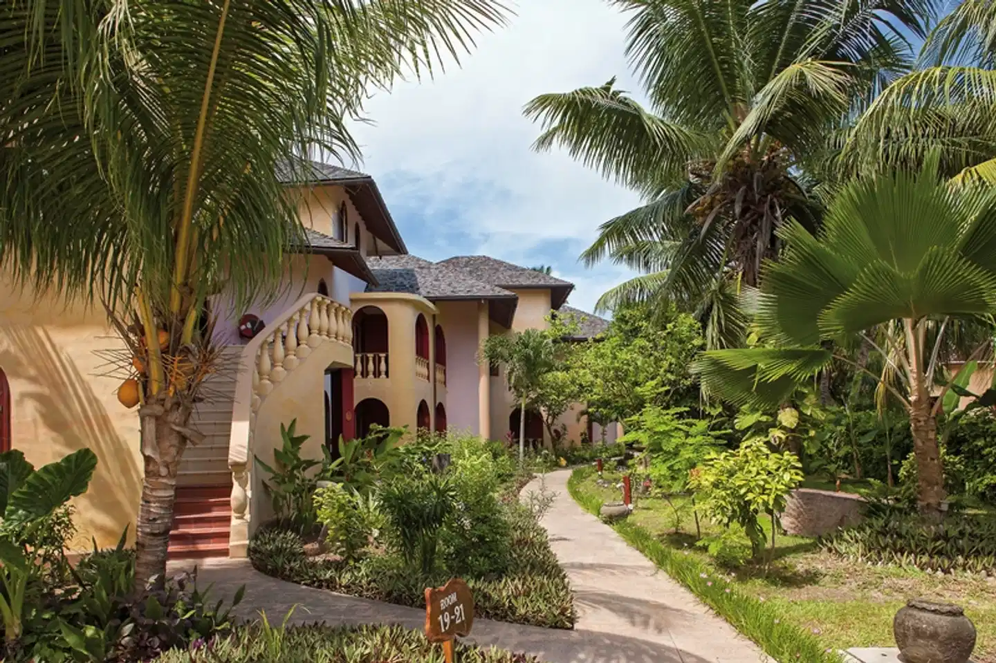 Castello Beach Hotel Aussenansicht