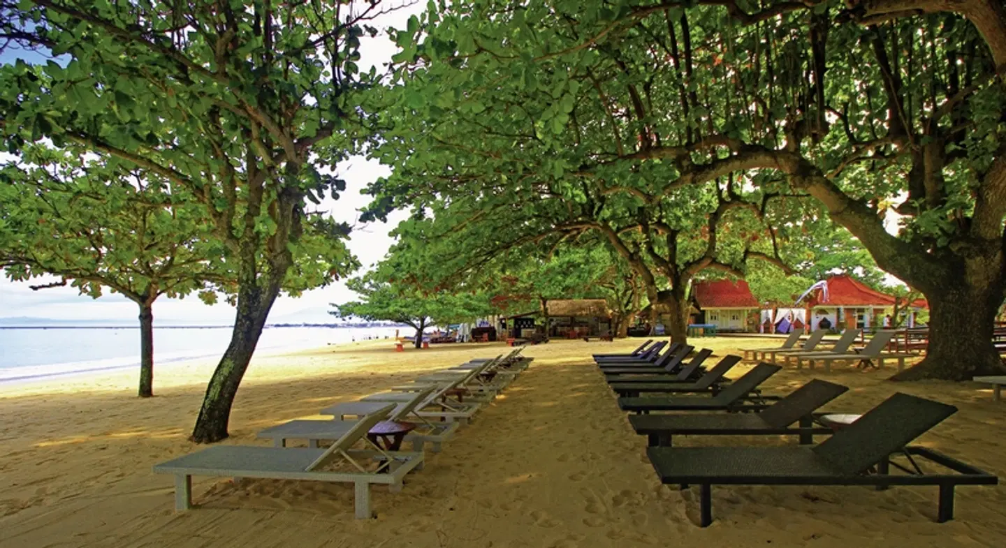 Keraton Jimbaran Beach Resort Strand